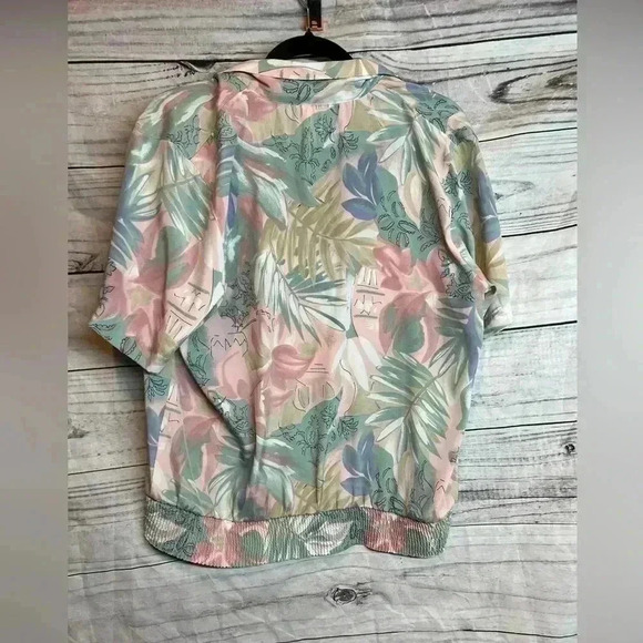 Alfred Dunner vintage tropical print top - Picture 5 of 5